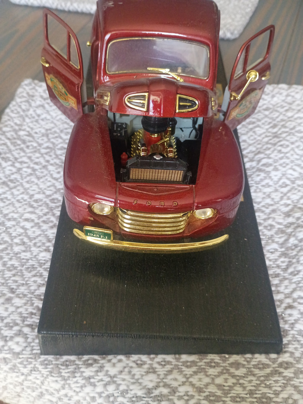 1948 Ford F1 pickup